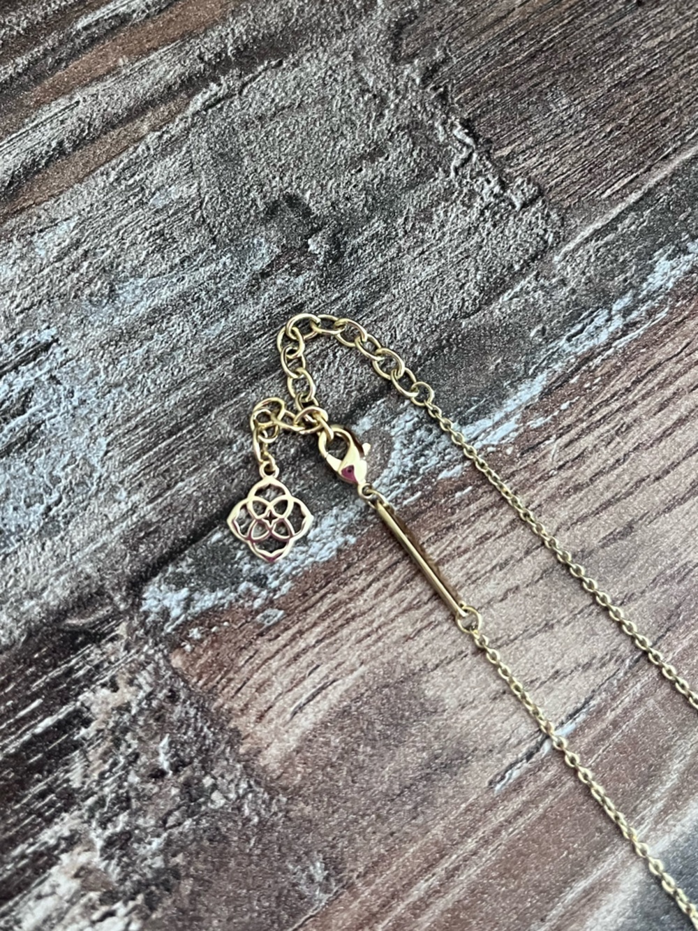 SALE! Kendra Scott Gold Elisa Platinum Druzy Pendant Necklace! - Picture 5 of 8